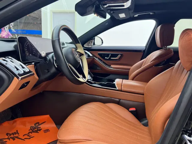 Mercedes-Benz S-Class — Фото автомобиля 11
