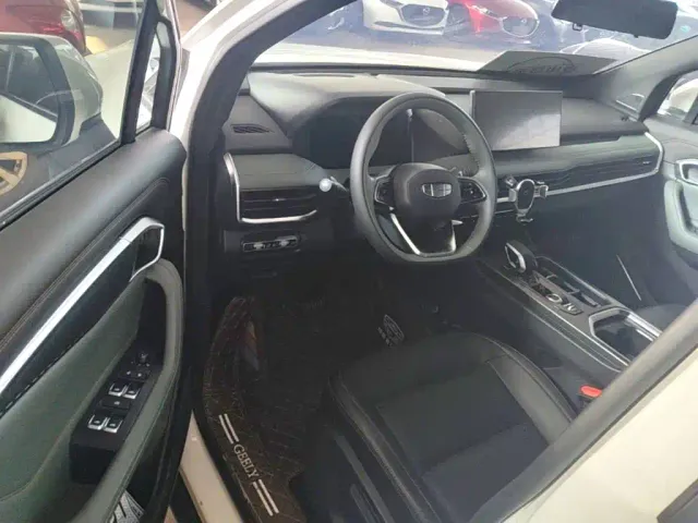 Geely Haoyue L — Фото автомобиля 13