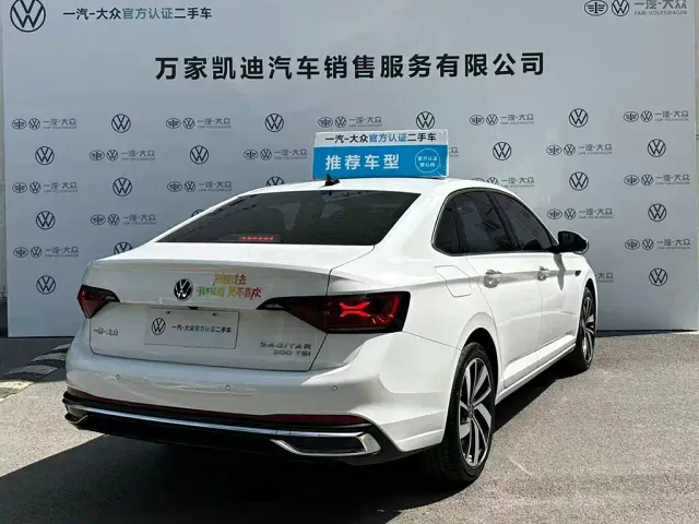 Volkswagen Sagitar — Фото автомобиля 5