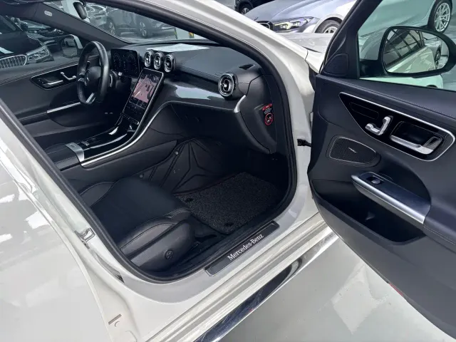 Mercedes-Benz C-Class — Фото автомобиля 10