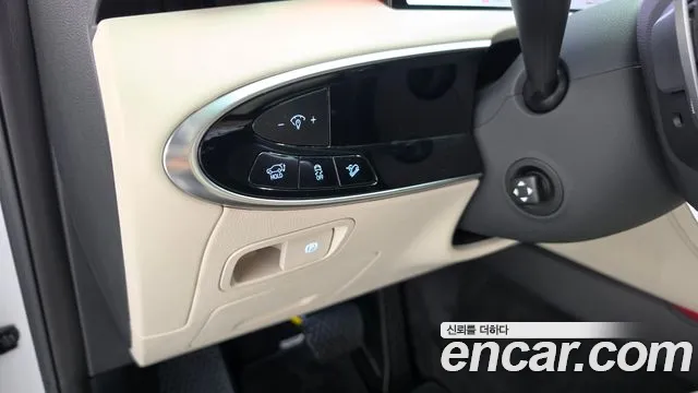 Genesis GV70 — Фото автомобиля 26