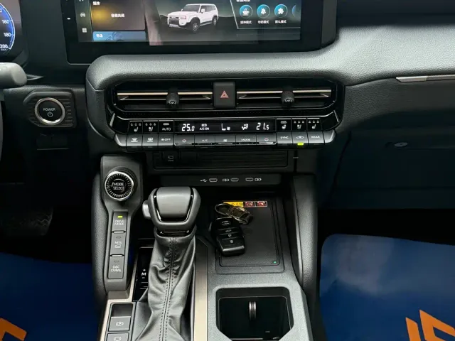 Toyota Prado — Фото автомобиля 13