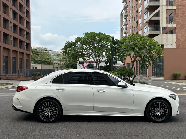 Mercedes-Benz C-Class — Фото автомобиля 10