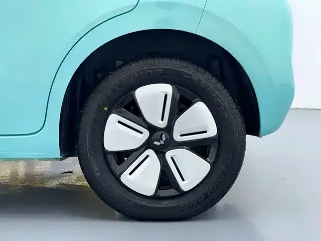 Wuling Hongguang Mini EV — Фото автомобиля 16