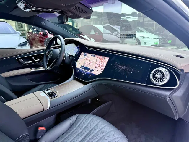 Mercedes-Benz EQS — Фото автомобиля 11