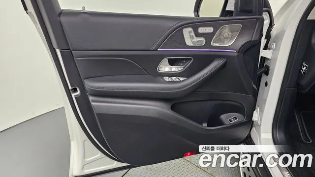 Mercedes-Benz GLE-Class — Фото автомобиля 22