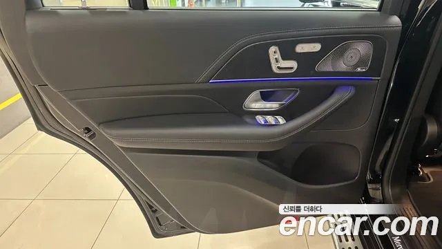 Mercedes-Benz GLS-Class — Фото автомобиля 12