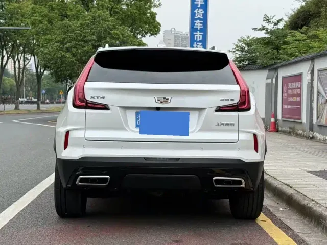 Cadillac XT4 — Фото автомобиля 9