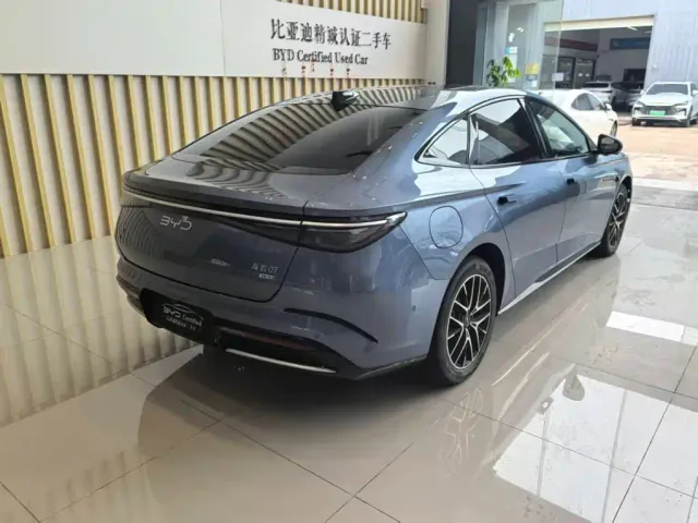 BYD Seal 07 DM-i — Фото автомобиля 8