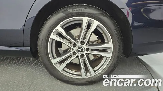 Mercedes-Benz E-Class W213 — Фото автомобиля 21
