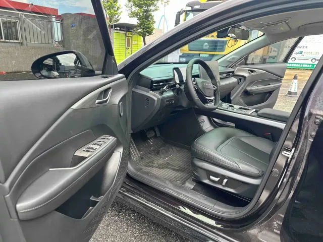 Wuling Starlight — Фото автомобиля 12
