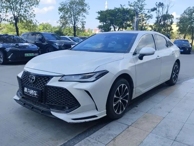 Фотография автомобиля — Toyota Avalon