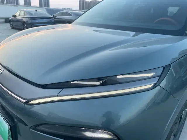 BYD Tang L — Фото автомобиля 5