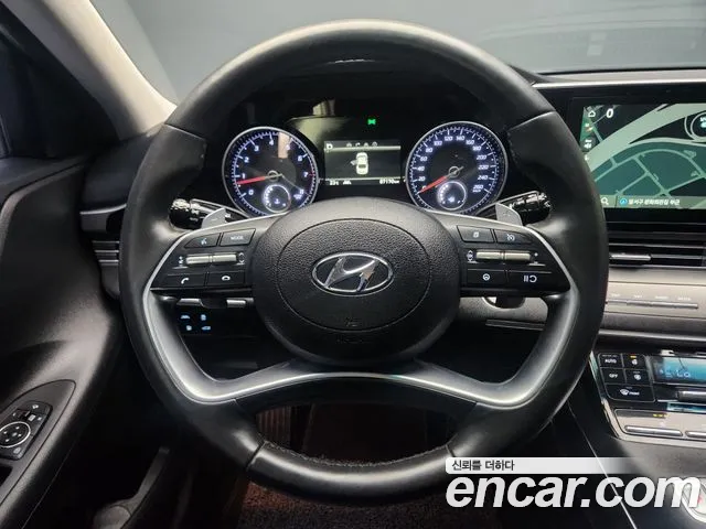 Hyundai Grandeur New — Фото автомобиля 12