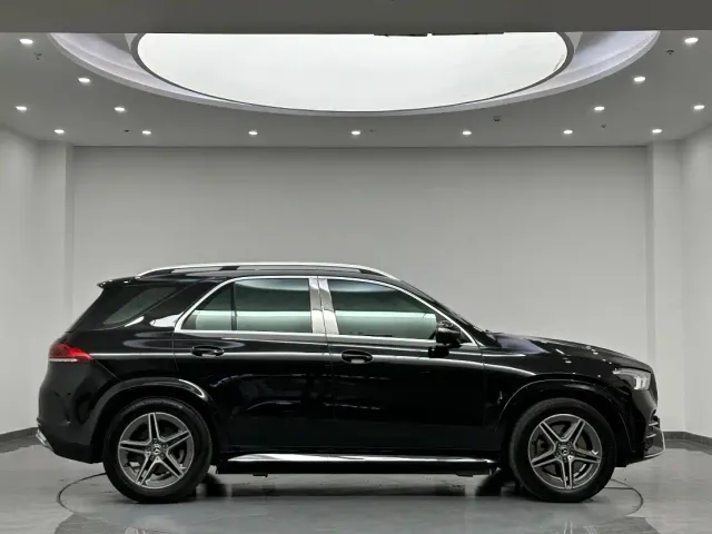 Mercedes-Benz GLE-Class — Фото автомобиля 4