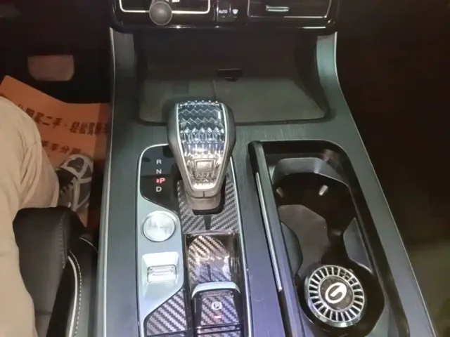 GAC Trumpchi GS8 — Фото автомобиля 13