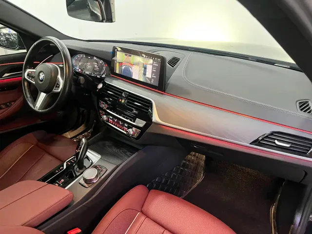 BMW 5 Series — Фото автомобиля 8
