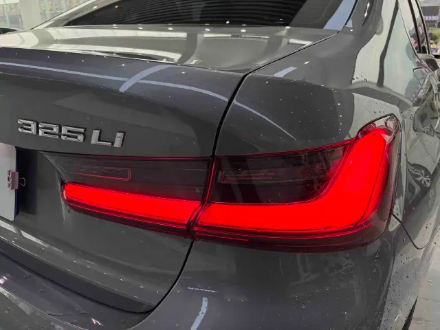 BMW 3 Series — Фото автомобиля 13
