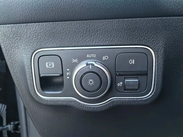 Mercedes-Benz GLB-Class — Фото автомобиля 27