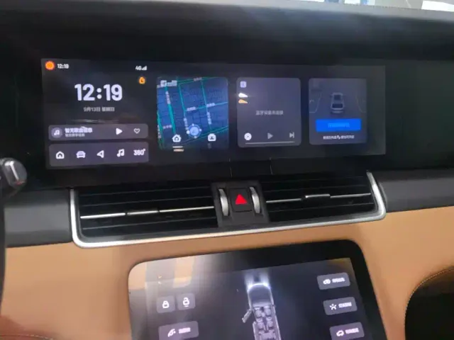 Li Auto ONE — Фото автомобиля 13