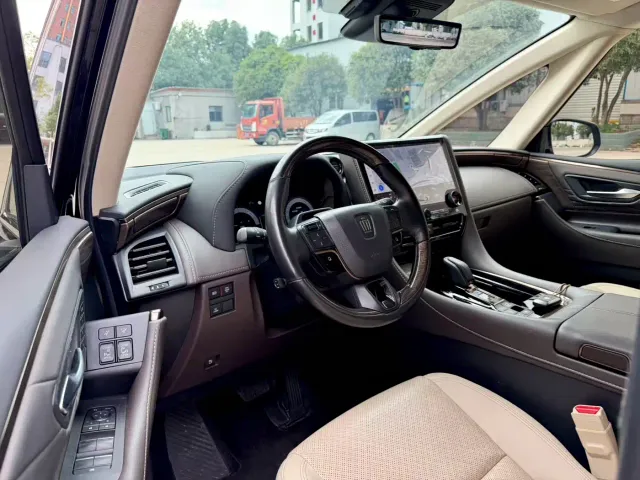 Toyota Vellfire — Фото автомобиля 2