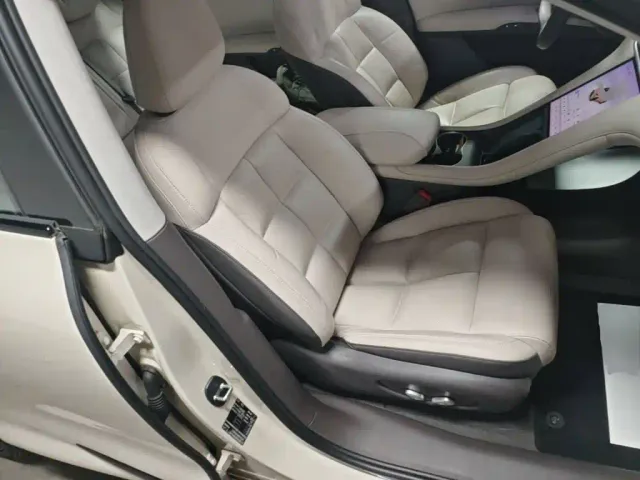 IM Motors LS6 — Фото автомобиля 24