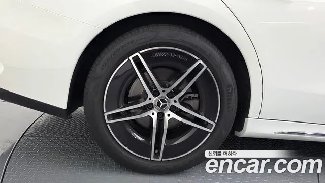 Mercedes-Benz E-Class E-класс W214 — Фото автомобиля 21
