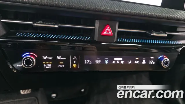 Kia EV6 — Фото автомобиля 15