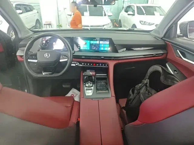 Changan CS75 Plus — Фото автомобиля 9
