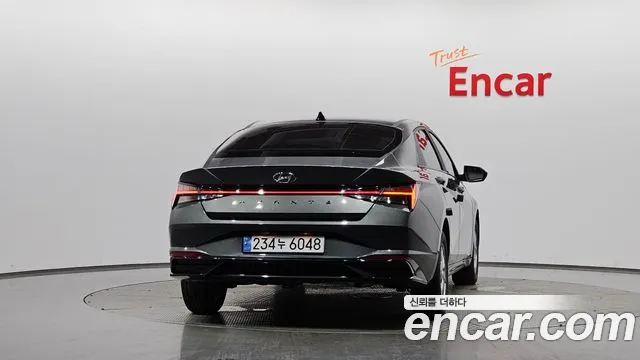 Hyundai AVANTE Avante (CN7) — Фото автомобиля 3