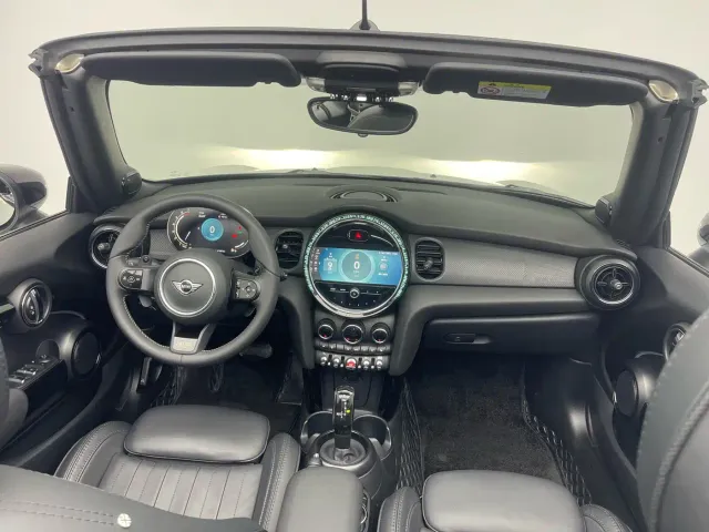 MINI MINI 2023 2.0T COOPER S King's Cross Special Edition — Фото автомобиля 20