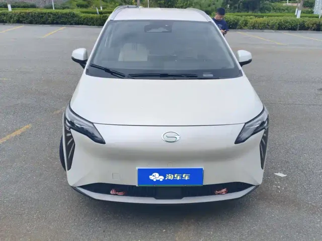 GAC Aion Y — Фото автомобиля 2