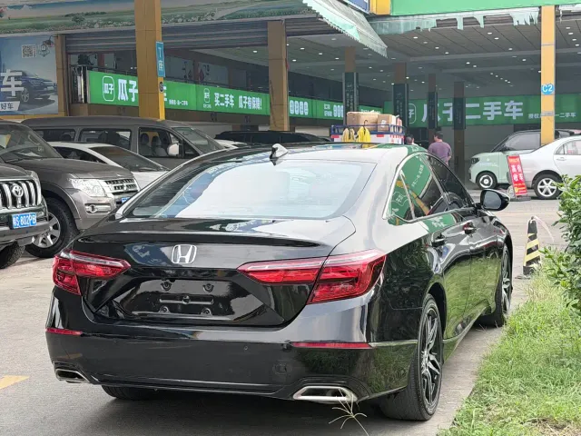 Honda Inspire — Фото автомобиля 10