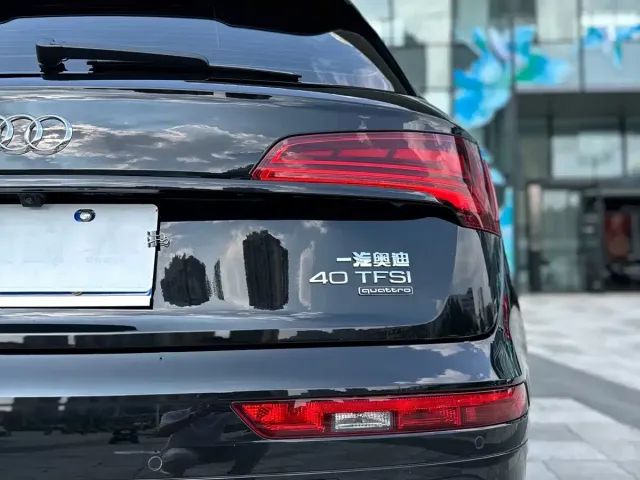 Audi Q5L — Фото автомобиля 9