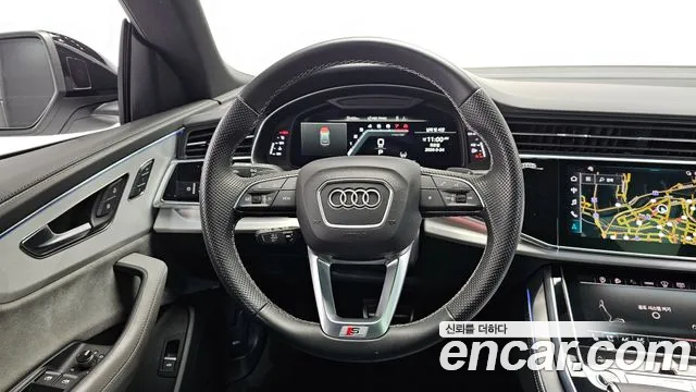 Audi Q8 55 TFSI quattro Premium — Фото автомобиля 13