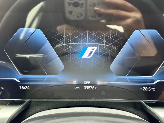 BMW i7 — Фото автомобиля 18