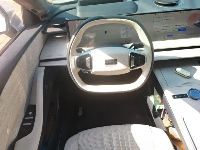 Geely Galaxy E8 — Фото автомобиля 6