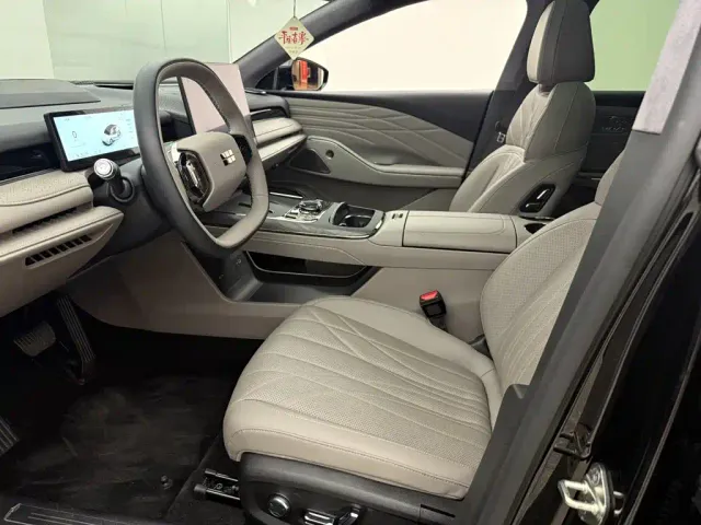 Geely Galaxy Xingyao 8 — Фото автомобиля 10