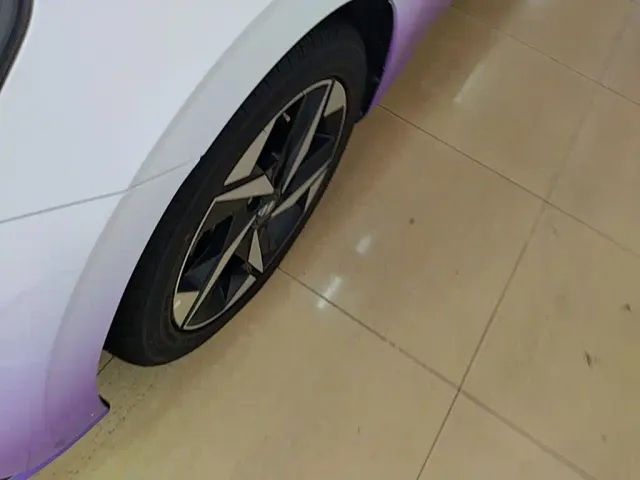 Hyundai Elantra — Фото автомобиля 22