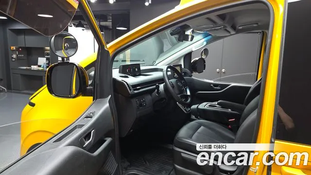 Hyundai Staria Staria L3.5 Школьный автобус — Фото автомобиля 9