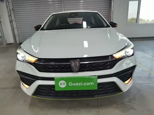 Roewe i5 — Фото автомобиля 2