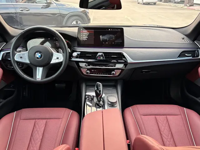 BMW 5 Series — Фото автомобиля 9