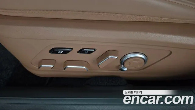 Hyundai Grandeur GN7 — Фото автомобиля 30