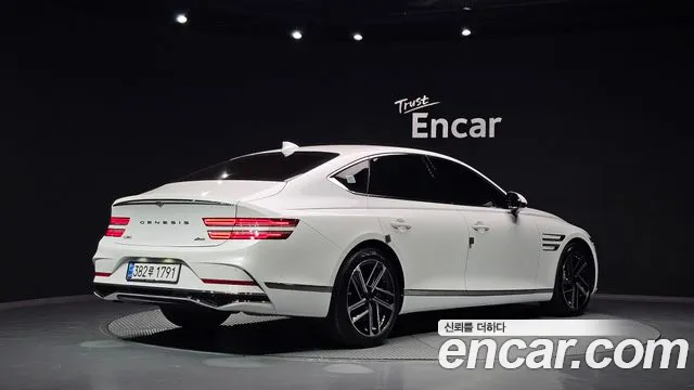 Genesis G80 RG3 — Фото автомобиля 2