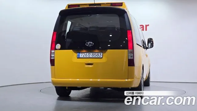 Hyundai Staria Staria L3.5 Школьный автобус — Фото автомобиля 4