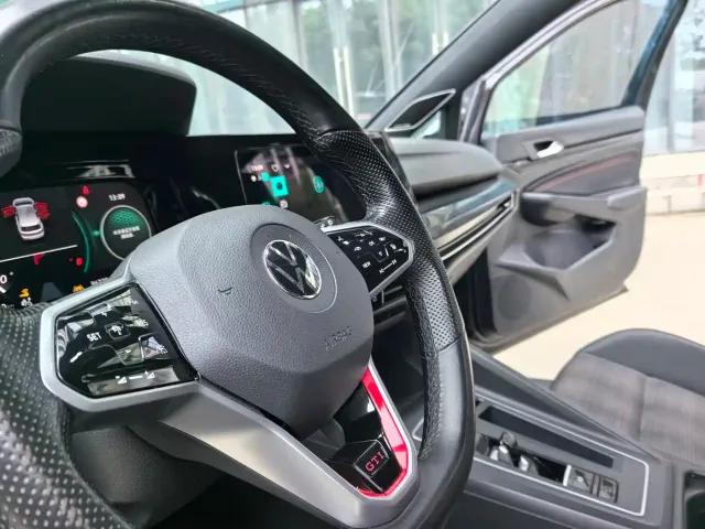 Volkswagen Golf GTI — Фото автомобиля 14
