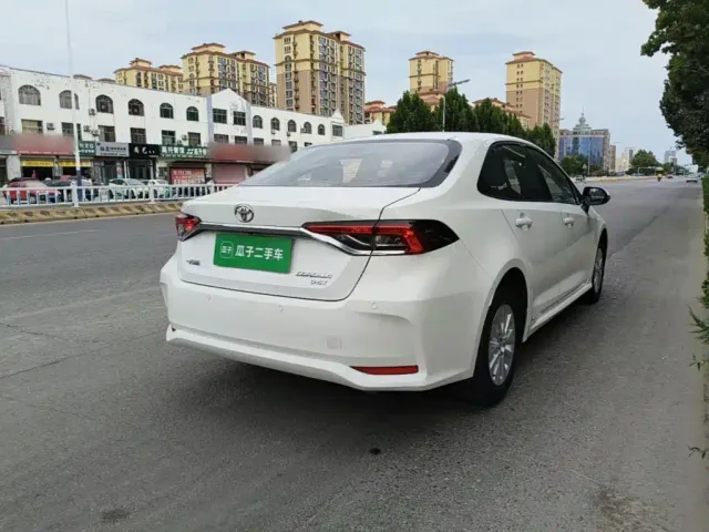 Toyota Corolla — Фото автомобиля 6