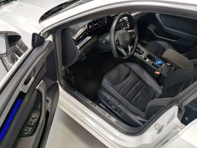 Volkswagen CC — Фото автомобиля 15