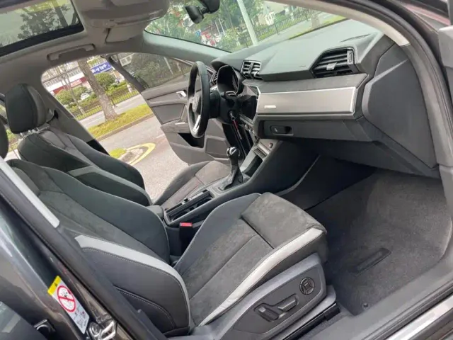 Audi Q3 — Фото автомобиля 12