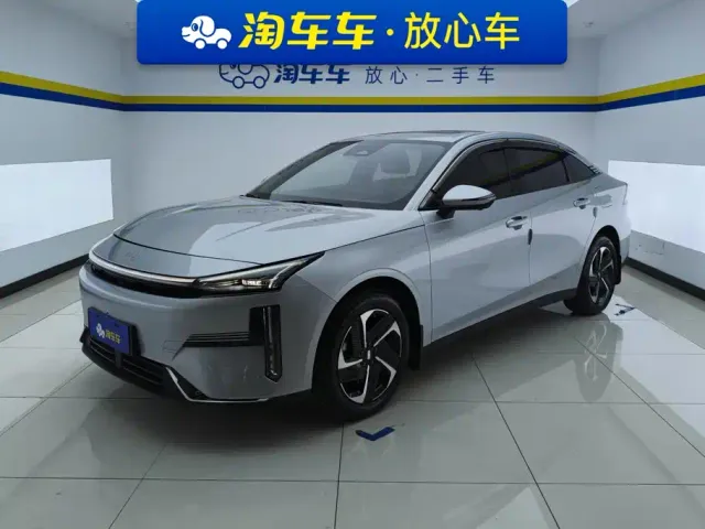 Фотография автомобиля — Geely Galaxy L6